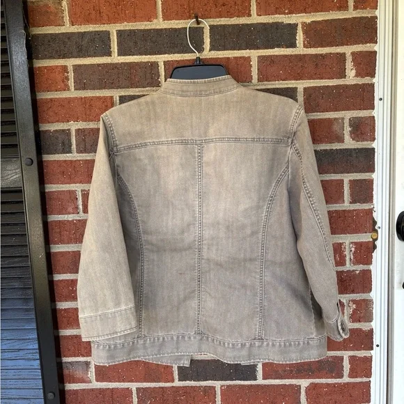 Womens Grey Wash Demin Jean Spring Jacket Chicos sz 1 M 8 Casual Y2K Cottagecore - Picture 2 of 4
